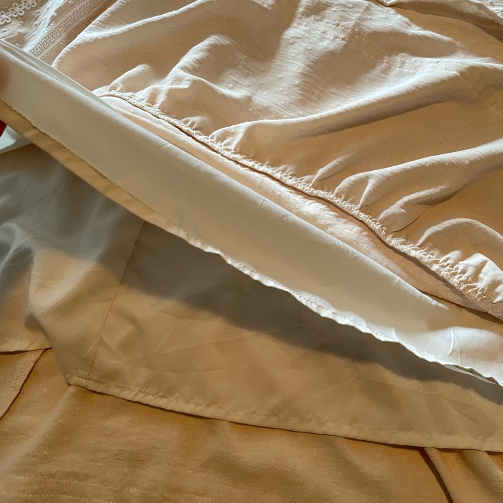 Cream Ruched Tiered Dress - Picture 5 of 11